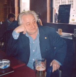 Portret: Dumitru Tepeneag