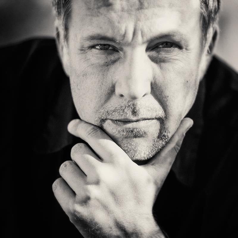 Portret: Tomasz Różycki