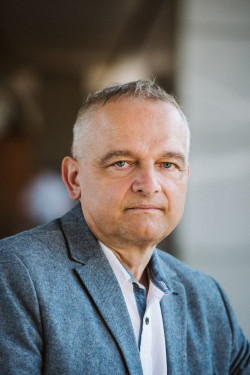 Portret: Alojz Ihan
