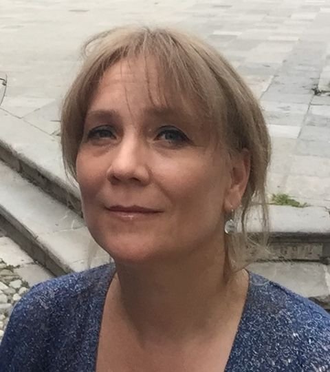 Naslovnica: Amaliji Maček nagrada Fabjana Hafnerja za prevod Handkejevega romana Moje leto v Nikogaršnjem zalivu